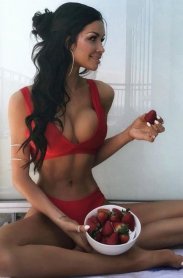 Фотография номер 10 - Милана, 20 лет