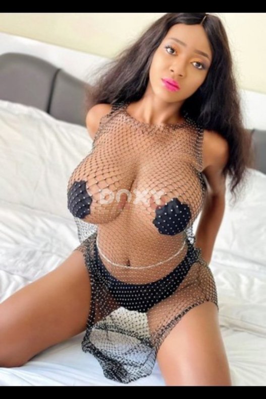 Фотография номер 5 - проститутки Lizzy Gold 22 года, город Москва Фотография номер 5 - Lizzy Gold, 22 года