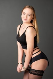 Фотография номер 2 - Алина, 19 лет