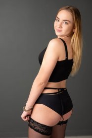 Фотография номер 3 - Алина, 19 лет