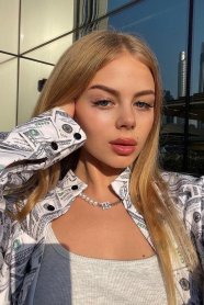 Фотография номер 4 - Эмилия, 19 лет