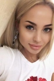 Фотография номер 2 - Света, 30 лет