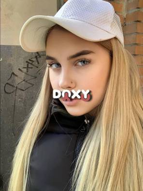 Фотография номер 1 - София, 21 год