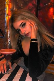 Фотография номер 2 - Марианна, 19 лет